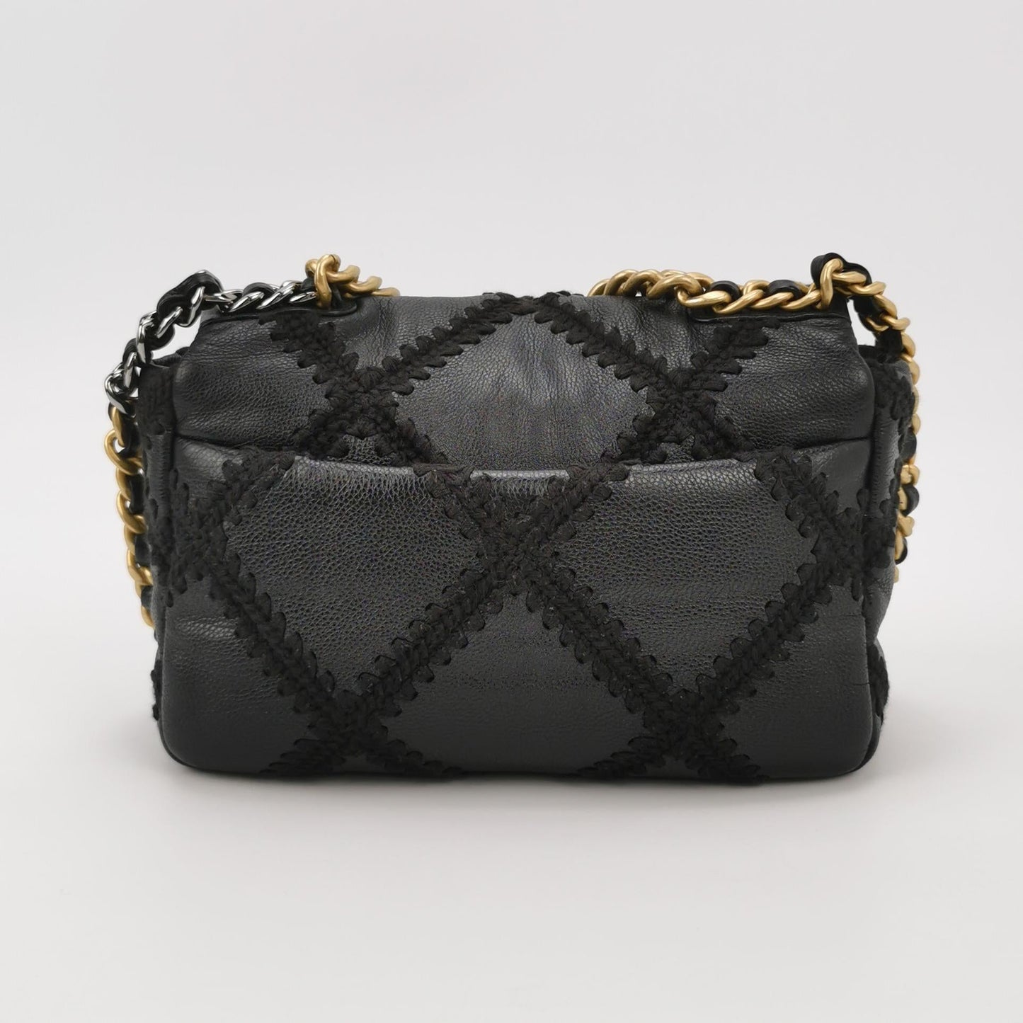 19Bag Small quilted CC turn-lock