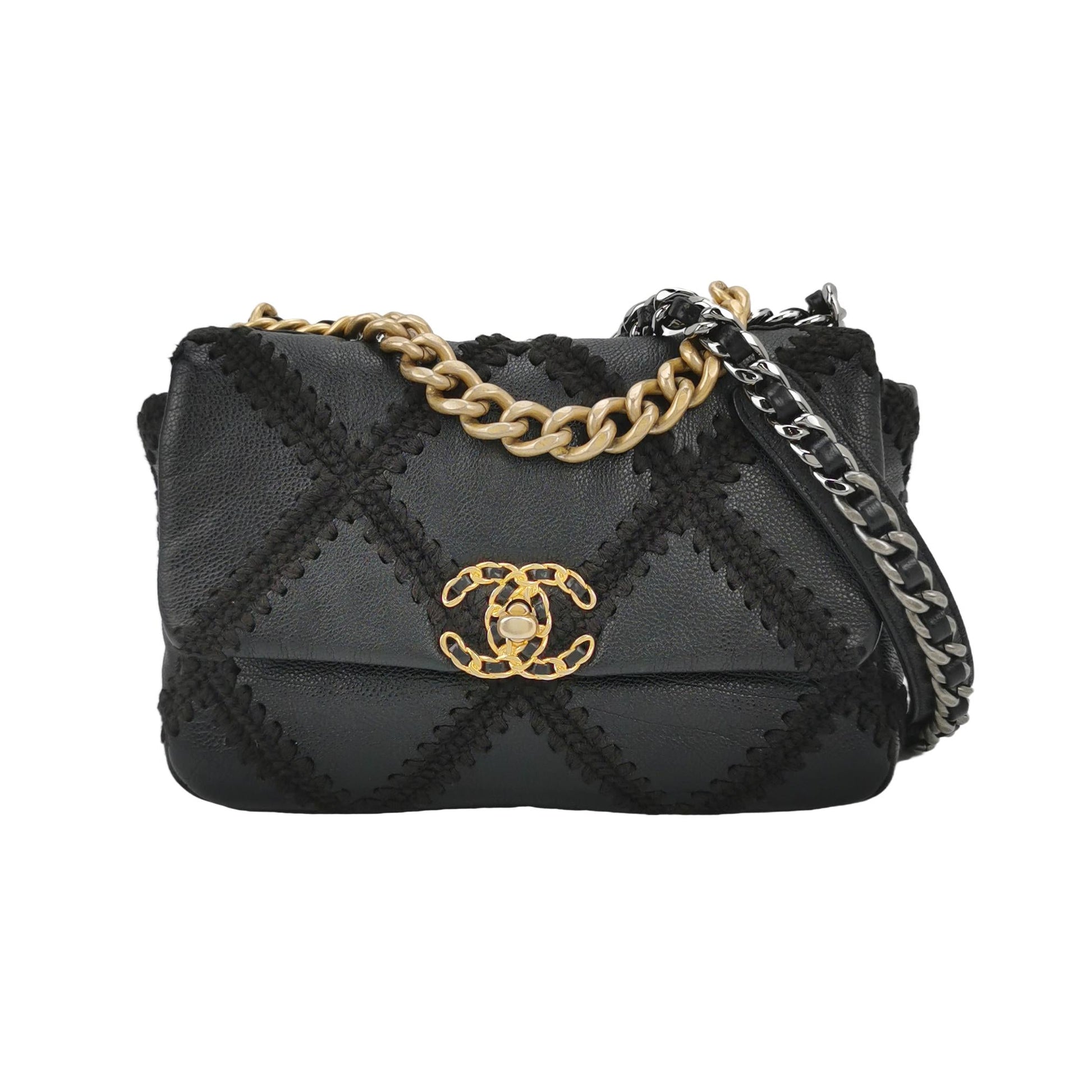 19Bag Small quilted CC turn-lock