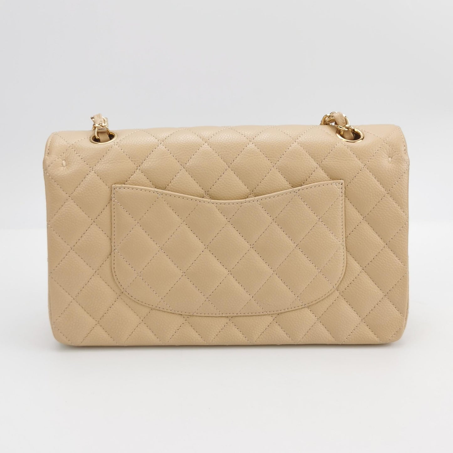 Classic Flap Seasonal limited Edition Medium quilted CC turn-lock