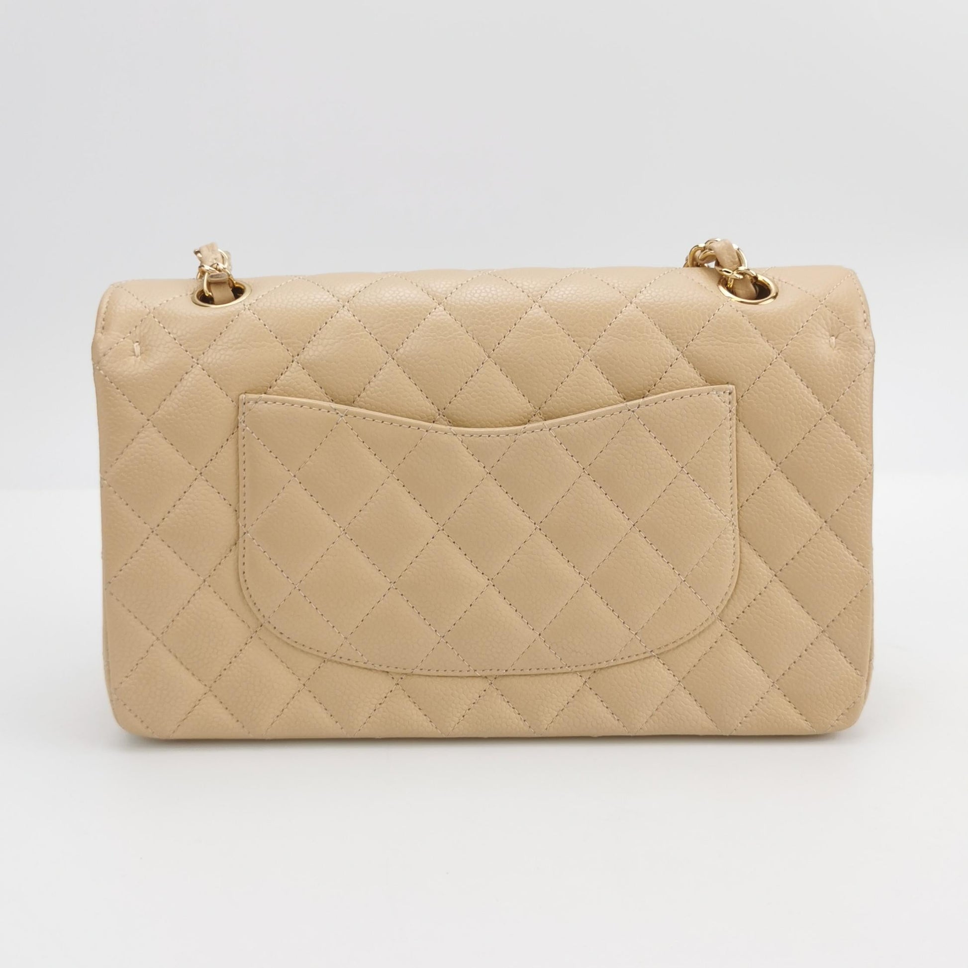 Classic Flap Seasonal limited Edition Medium quilted CC turn-lock