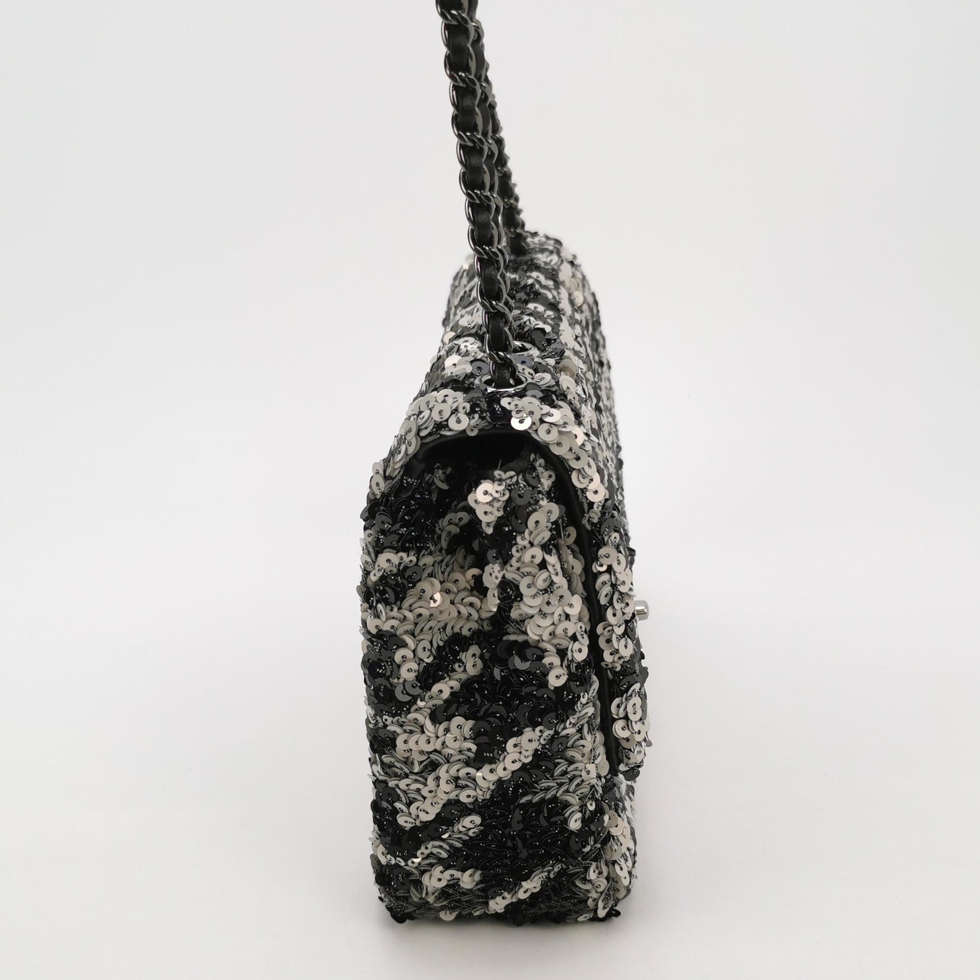 Flap Bag CC turn-lock