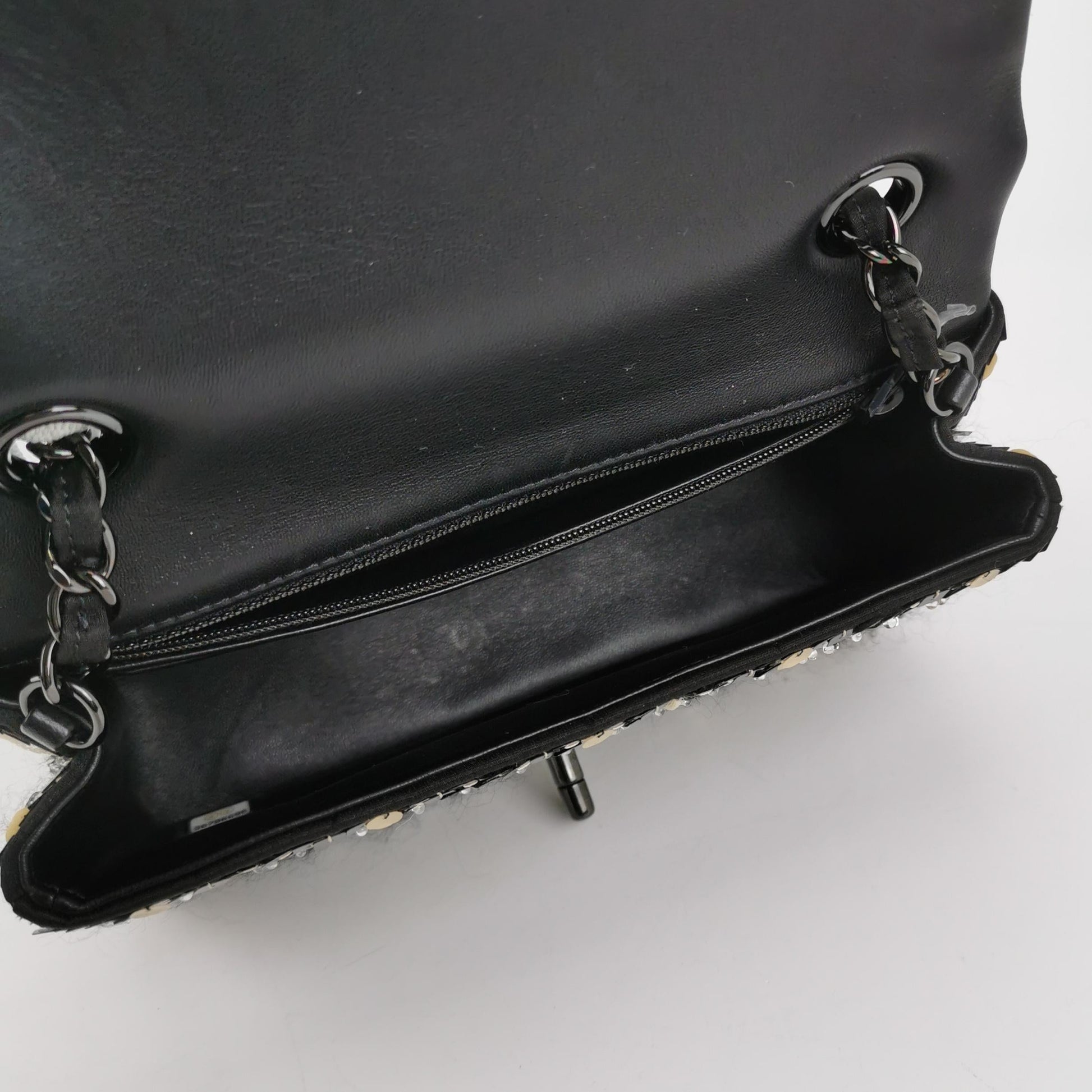 Classic Flap Seasonal limited Edition Mini CC turn-lock