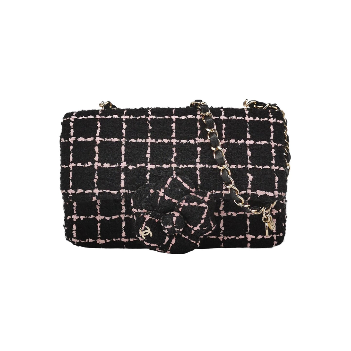 Flap Bag CC turn-lock logo