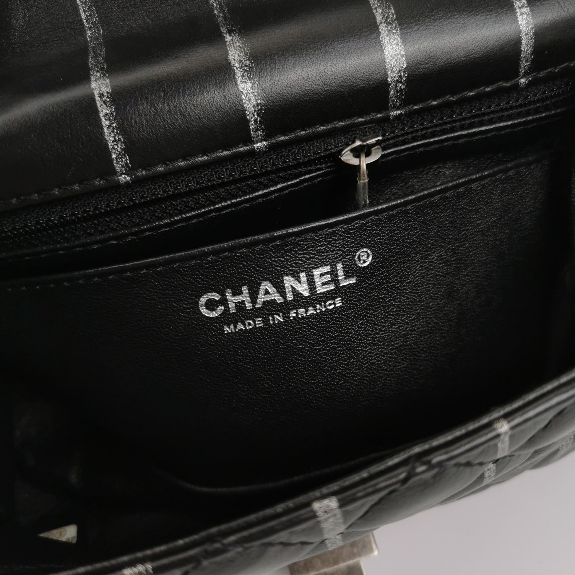 2.55 Flag Bag Seasonal limited Edition quilted